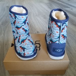 dinosaur uggs